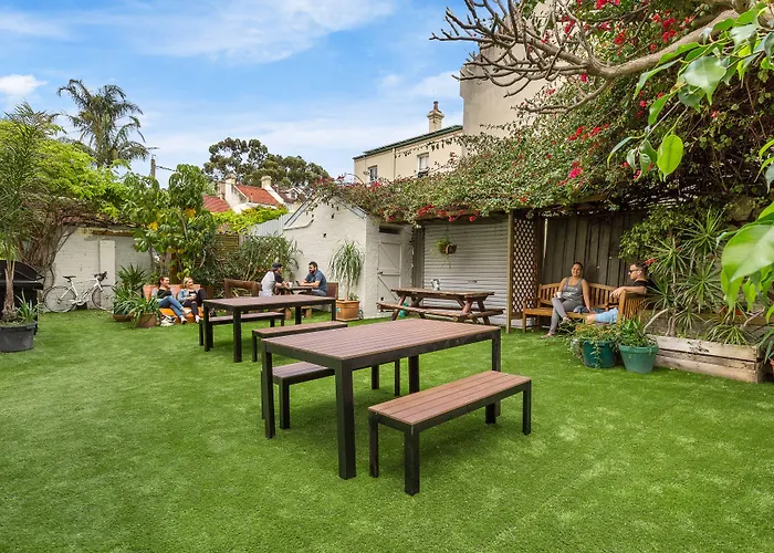 Secret Garden Backpackers, Sydney Hostel